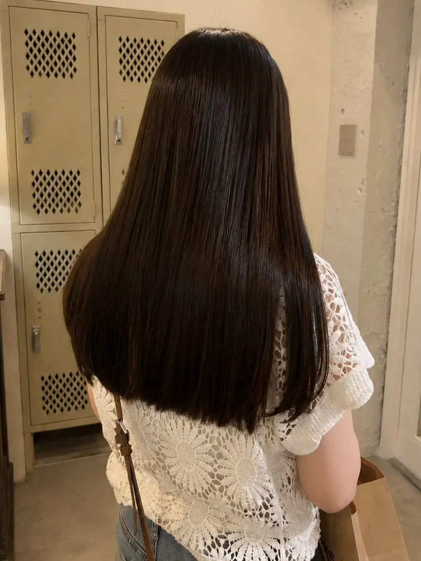 カット+艶髪質改善ストレート+トリートメントの写真