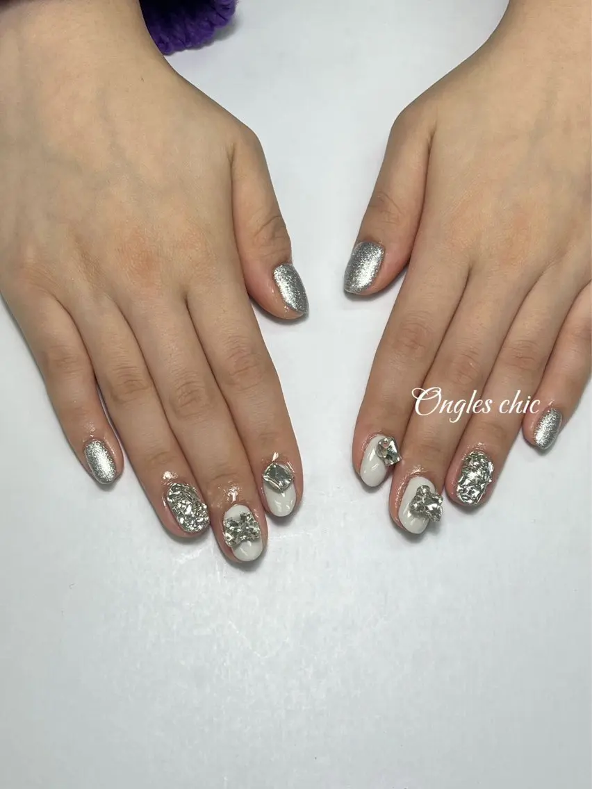 ネイル ハンドネイル ongles chicのネイルデザイン