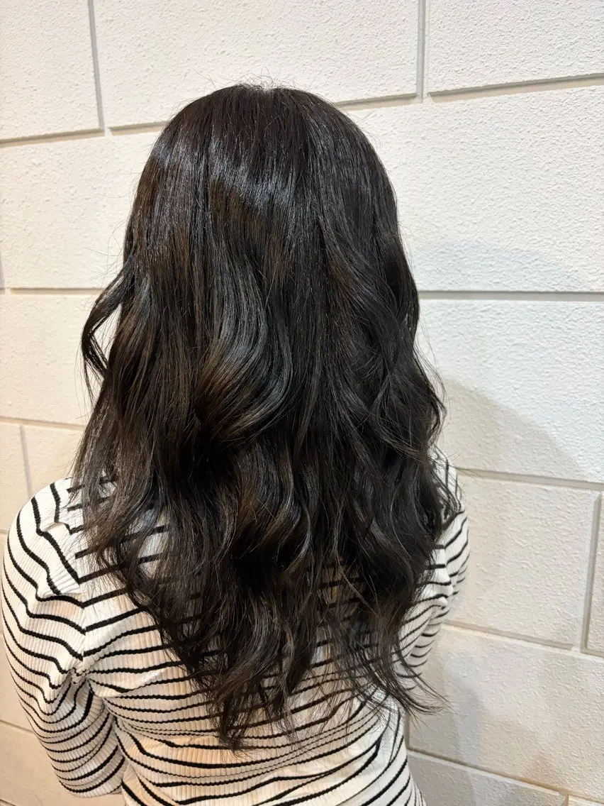 ロング カラー ヘアカラー 土屋 梓咲のヘアスタイル