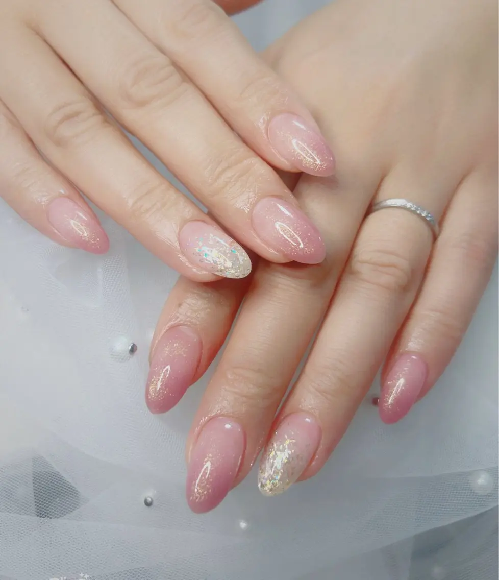 ネイル オーロラネイル 長さ出し フットネイル 韓国ネイル ラメ(グリッター) ハンドネイル 👍thumbs up nail👍のネイルデザイン