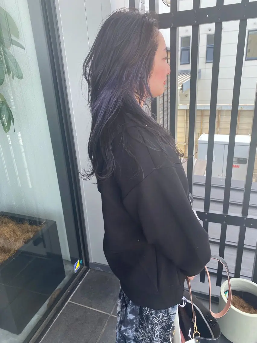ミディアム カラー インナーカラー パープルカラー カット ヘアカラー 山﨑 大暉【ダブルカラー】のヘアスタイル