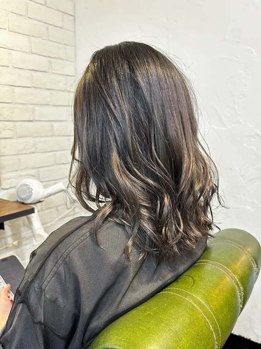 カラー グレージュ ✨透明感カラー🌱 上村 舜のヘアスタイル