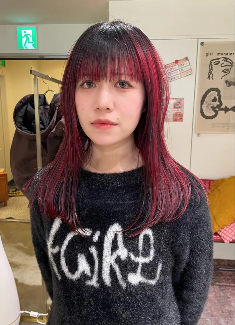 セミロング カラー ブリーチ デザインカラー ヘアカラー トリートメント さと ちはるのヘアスタイル