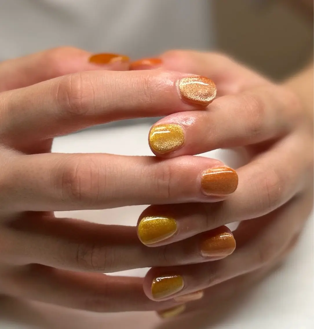 ネイル マグネットネイル オレンジ Bell Nailのネイルデザイン