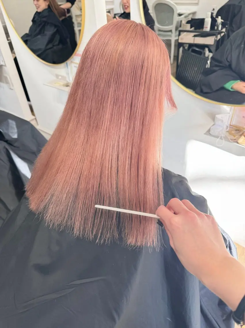 カラー ブリーチ 🌷柔らかクリーミー 🤍kirari🌷のヘアスタイル