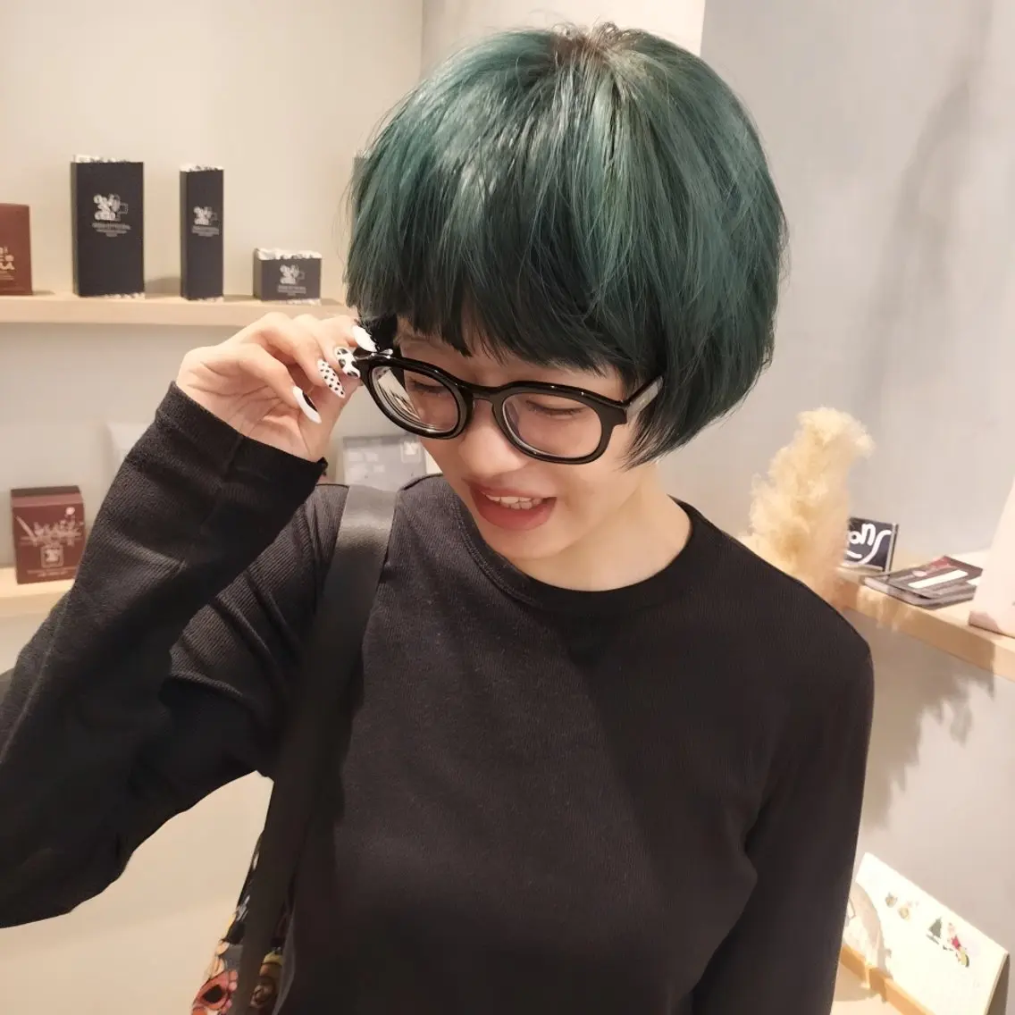 ショート カラー 透明感カラー🫧HI NAKO/ROCCOのヘアスタイル