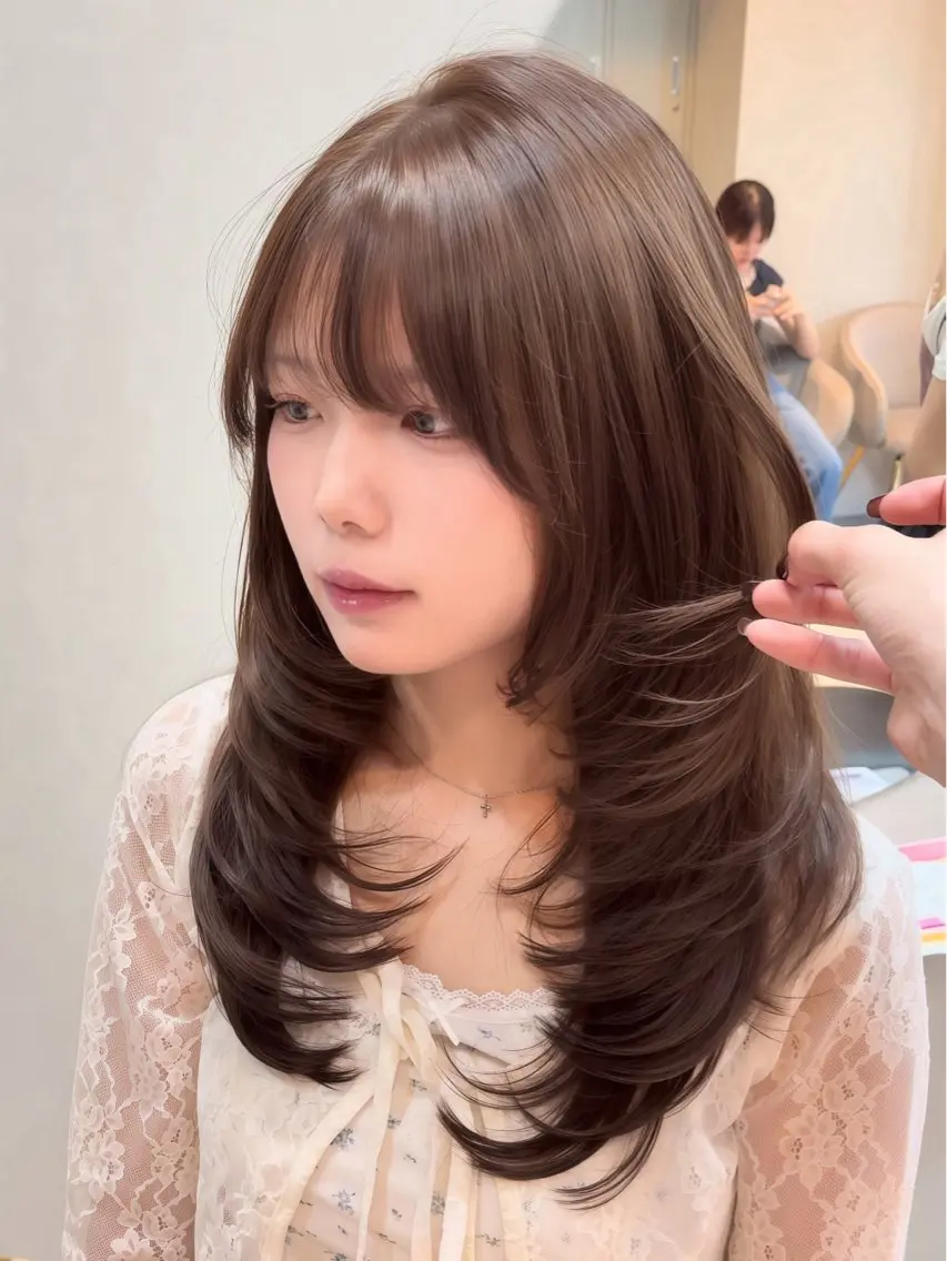 ミディアム カラー ベージュカラー ブリーチ 透明感カラー ミルキーベージュ ブリーチなしカラー ヘアカラー 似合わせカラー 🩵レイヤー/紫音のヘアスタイル