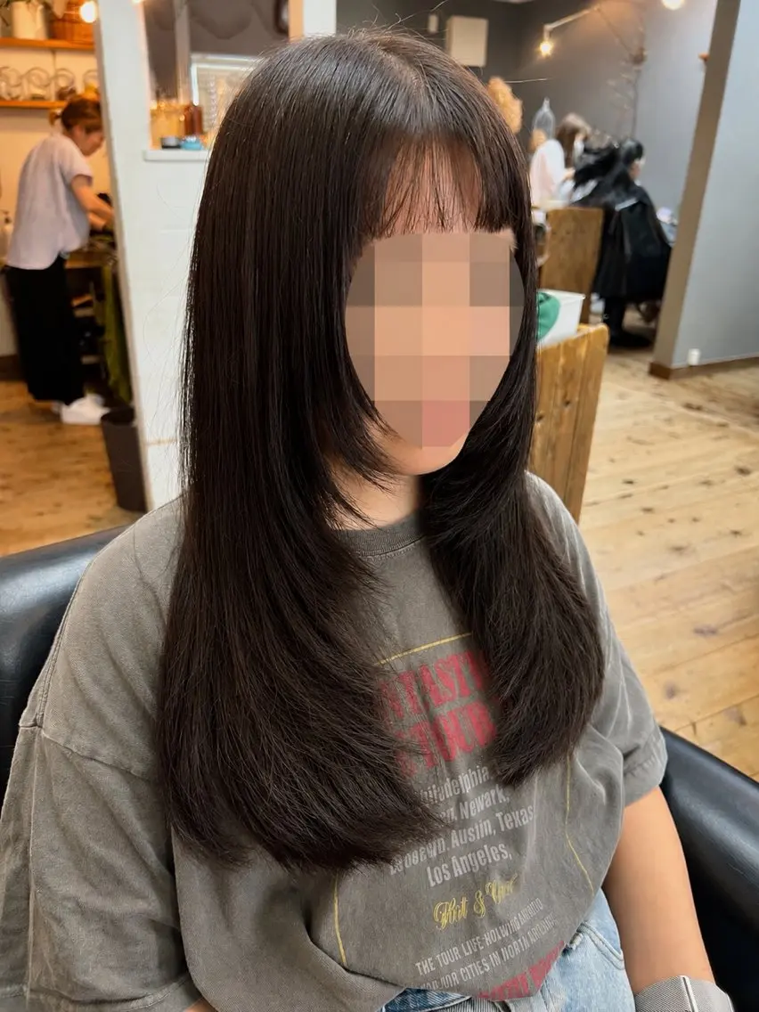 ロング カット 津川 舞のヘアスタイル