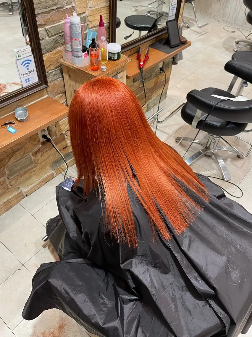 ロング ヘアカラー 六反 仁哉のヘアスタイル