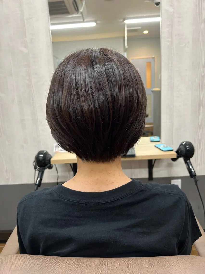 ショート ショートボブ ボブ ハイライト ショートヘア カット ヘアカラー TELA HAIR 幕張本郷店　千尋のヘアスタイル