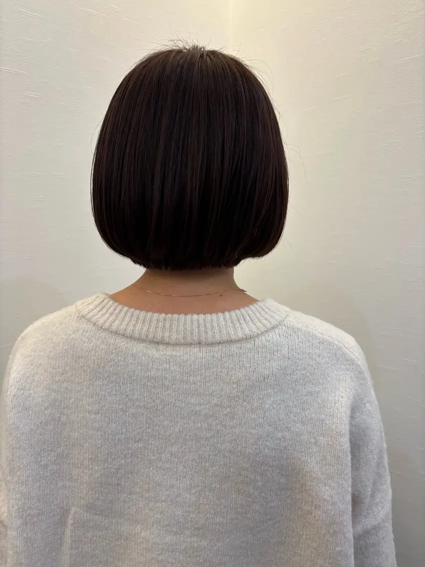 ショート ツノガイ エリのヘアスタイル
