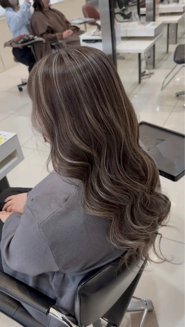 カラー ヘアカラー トリートメント 神戸 大輝のヘアスタイル
