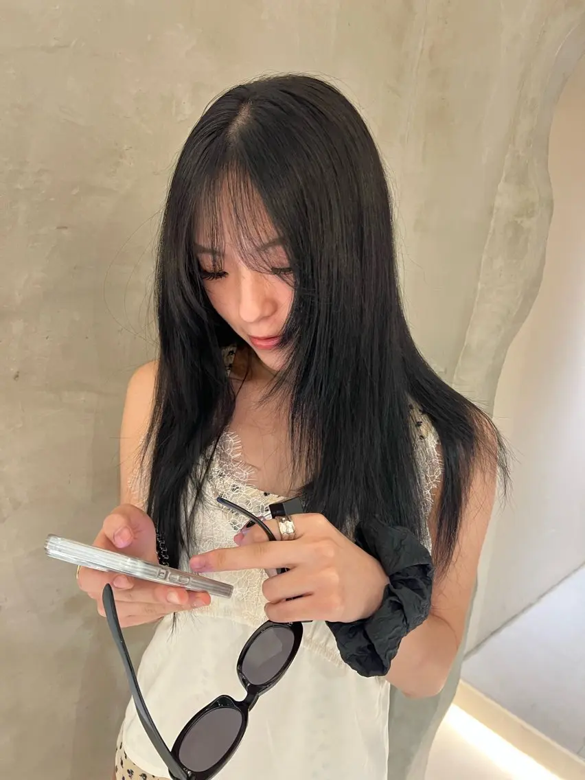 セミロング カラー ヘアカラー トリートメント 重松 丈博のヘアスタイル