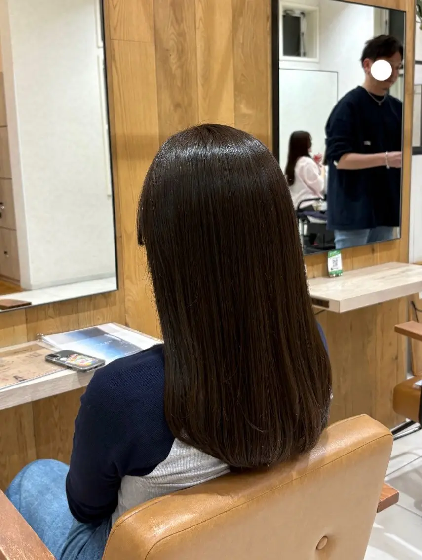 セミロング カラー カット ヘアカラー トリートメント 透明感カラー🌿 moeのヘアスタイル