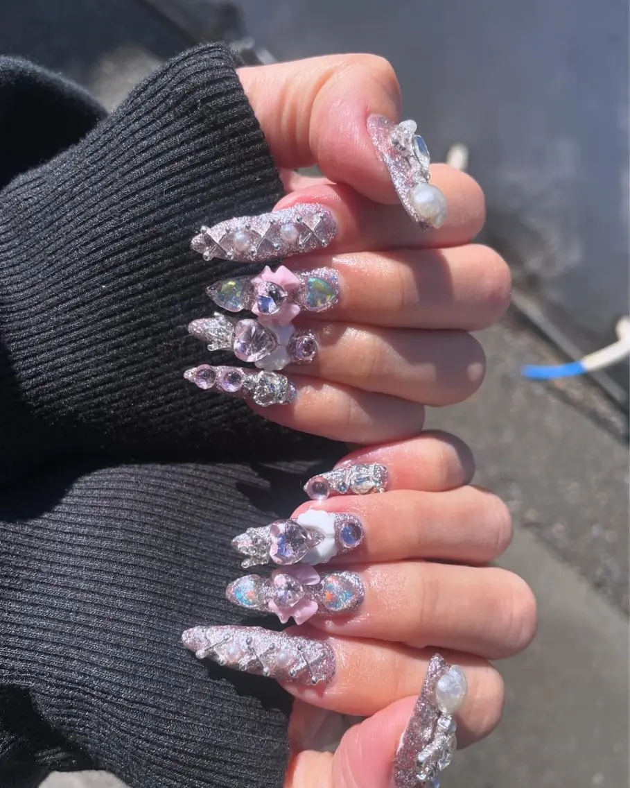 ネイル ハンドネイル CRAZY NAILのネイルデザイン