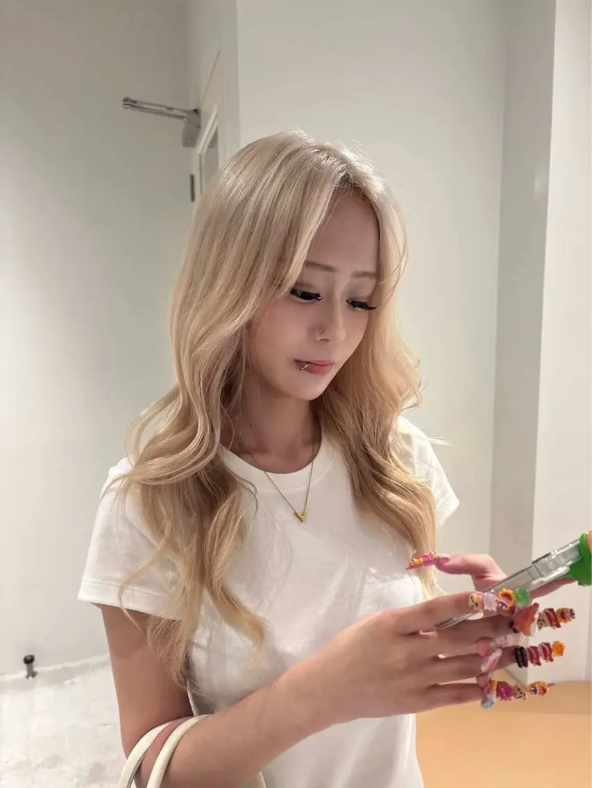 ロング ヘアカラー トリートメント らん カラーモデル募集中のヘアスタイル