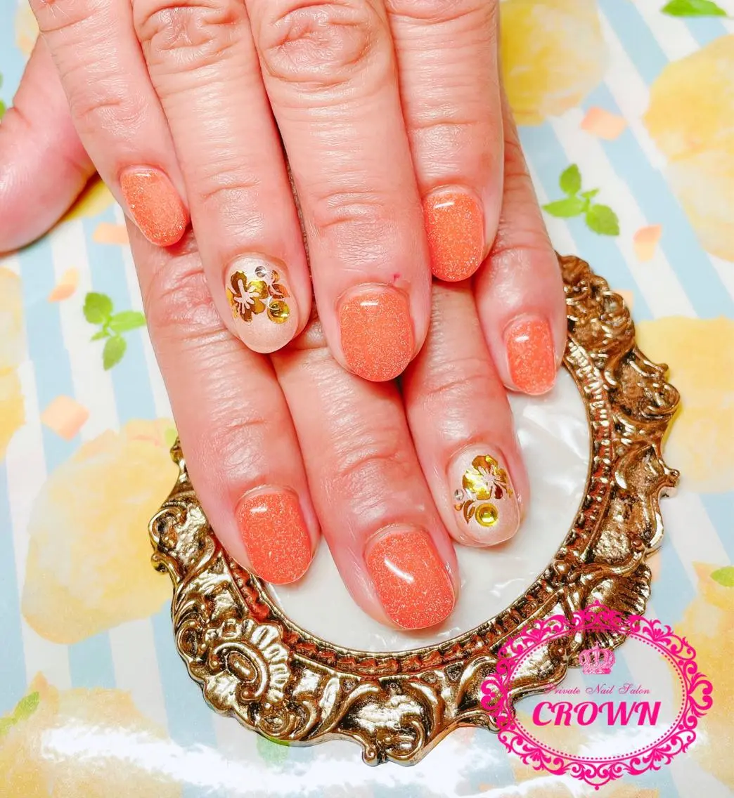 ネイル ハンドネイル CROWN プライベートサロンのネイルデザイン