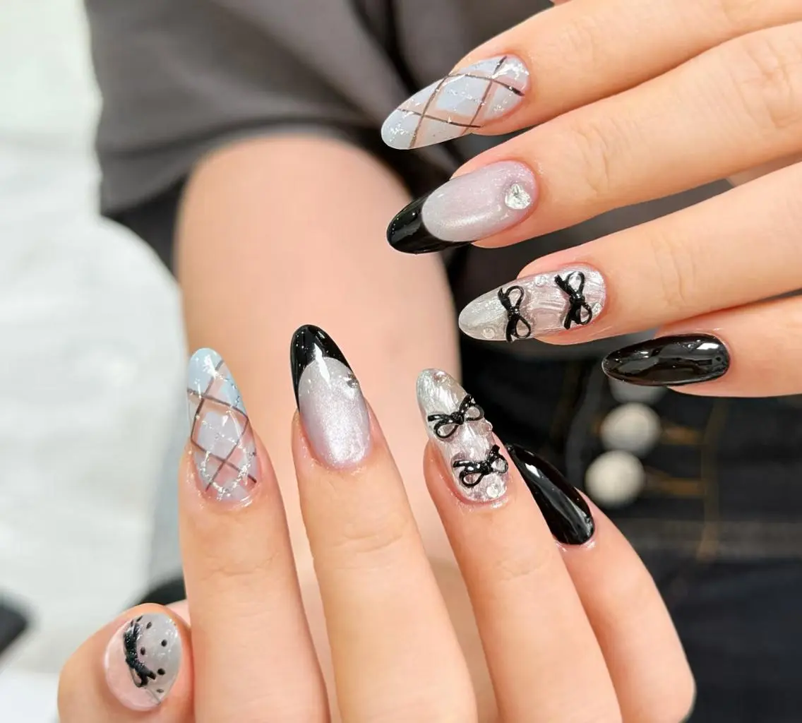 ネイル ハンドネイル 🎀 NaNa_nailのネイルデザイン