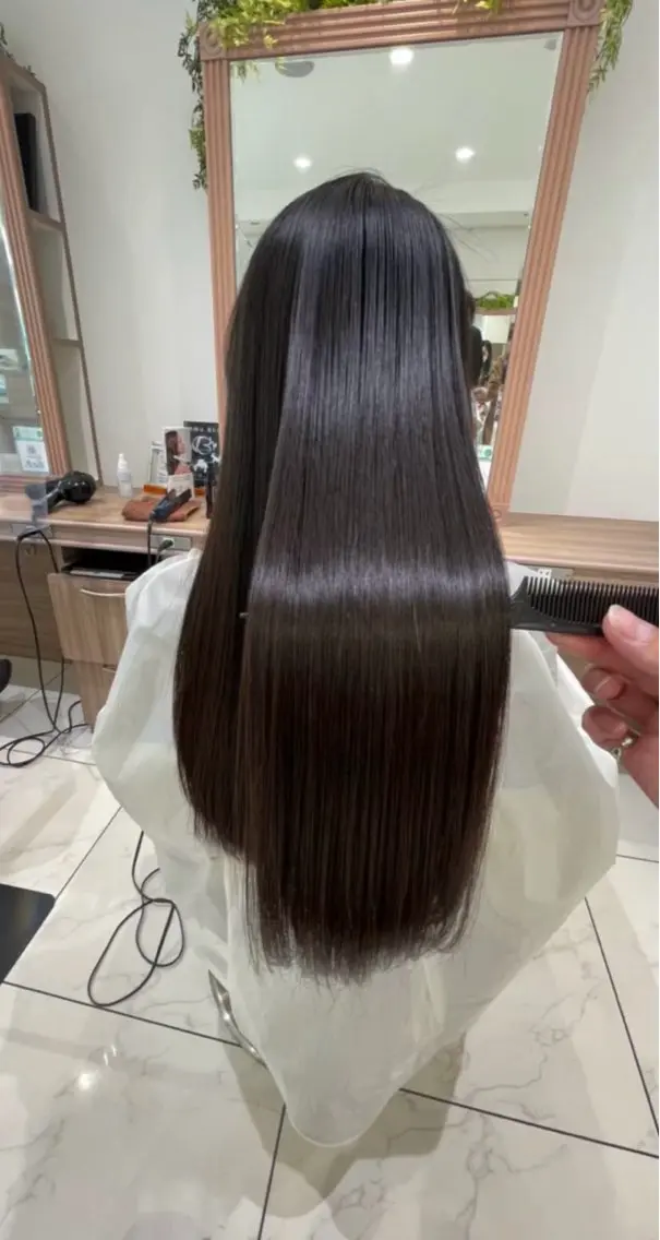 ロング 安澤 陽向のヘアスタイル
