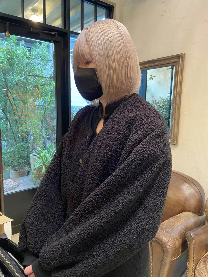 ロング カラー ブリーチ ハイトーンカラー カット ヘアカラー トリートメント 抜きっぱなしブロンド /ハイトーン/カナタのヘアスタイル