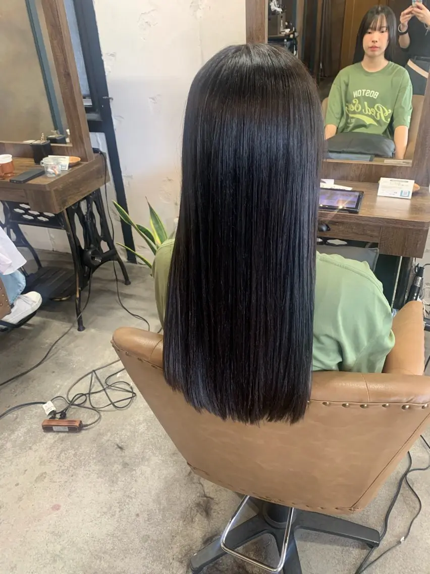 ロング カット 古川 絵美のヘアスタイル