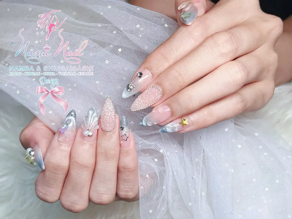 セミロング ハンドネイル Linanail Nambaのマツエク・マツパデザイン