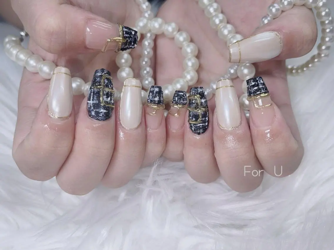 メンズ ネイル アートネイル フレンチネイル ジェルネイル キラキラネイル パラジェル Bloom kabukiのネイルデザイン