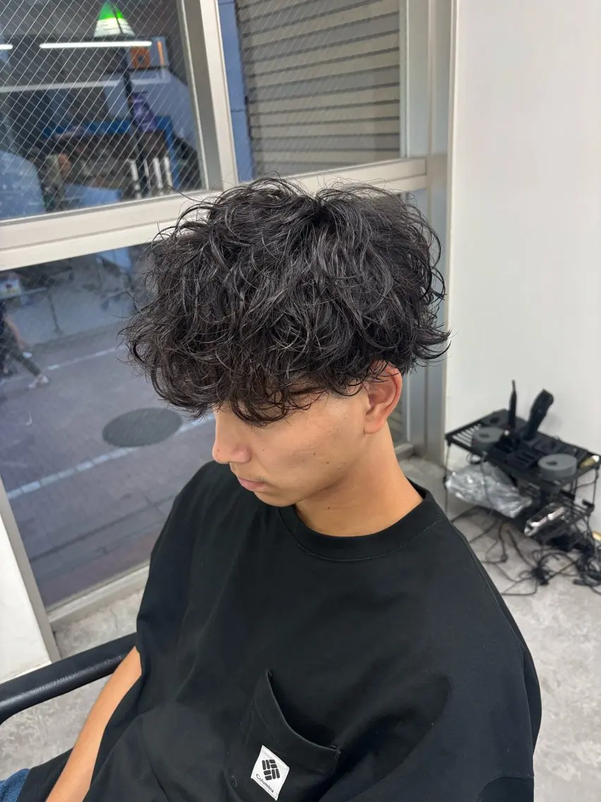 パーマ メンズ カット パーマ メンズ特化✨️ 韓国風パーマ🔥一八のヘアスタイル
