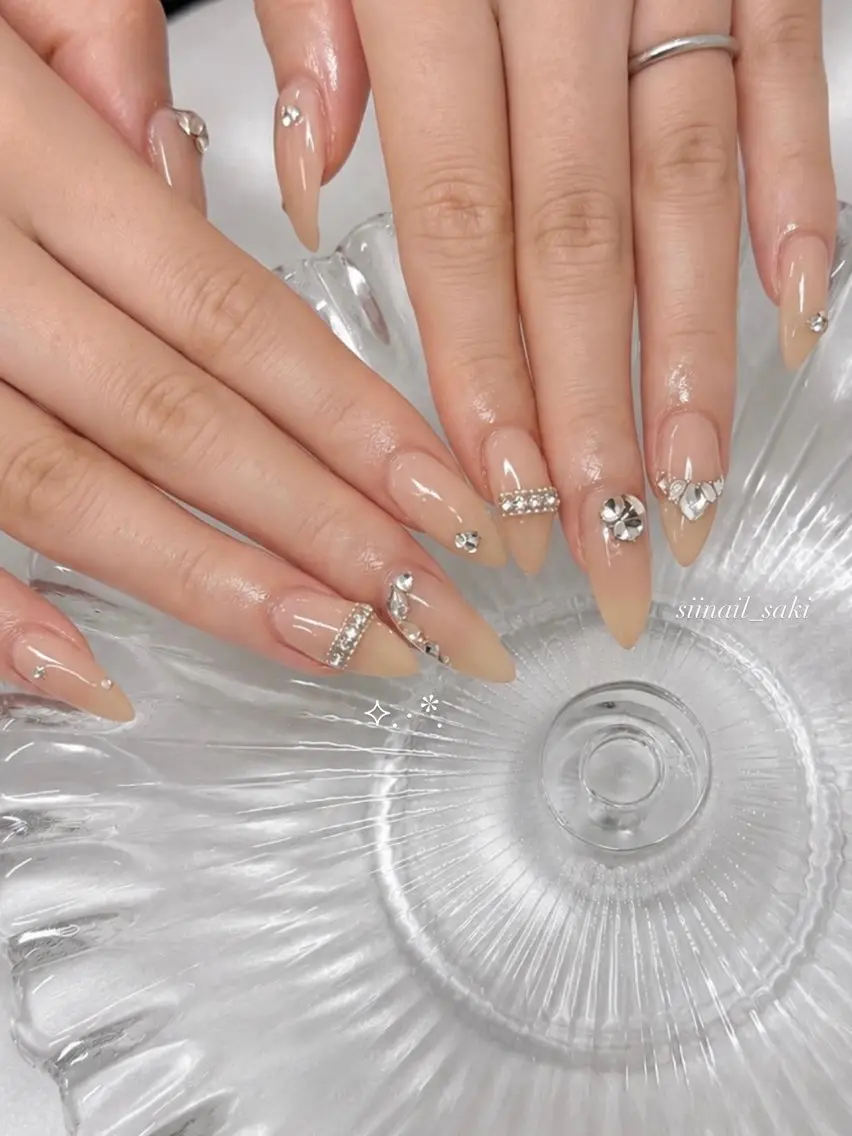 ネイル Sii nail 🤍SAKIのネイルデザイン