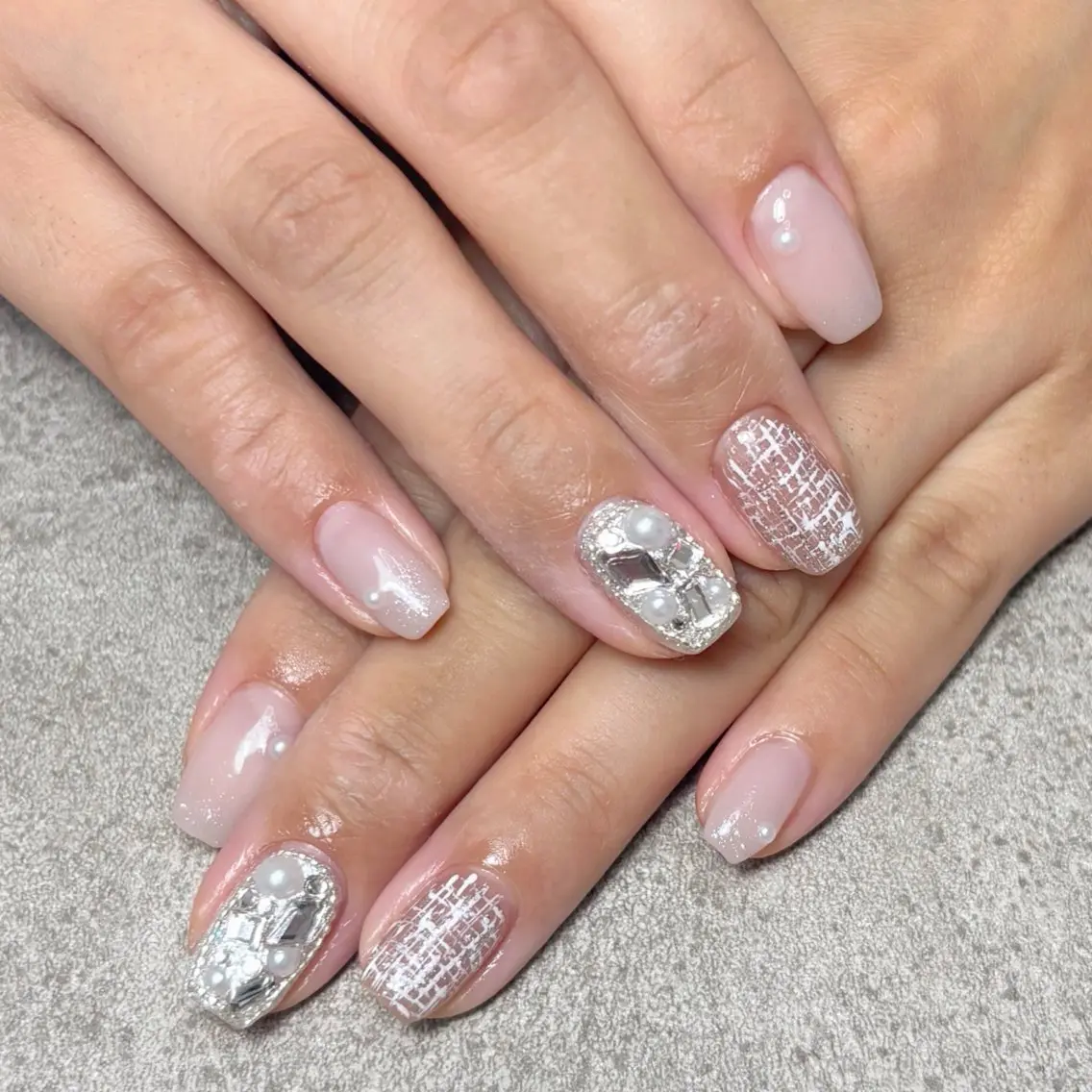 ネイル ハンドネイル nailroom DIASOMNIAのネイルデザイン