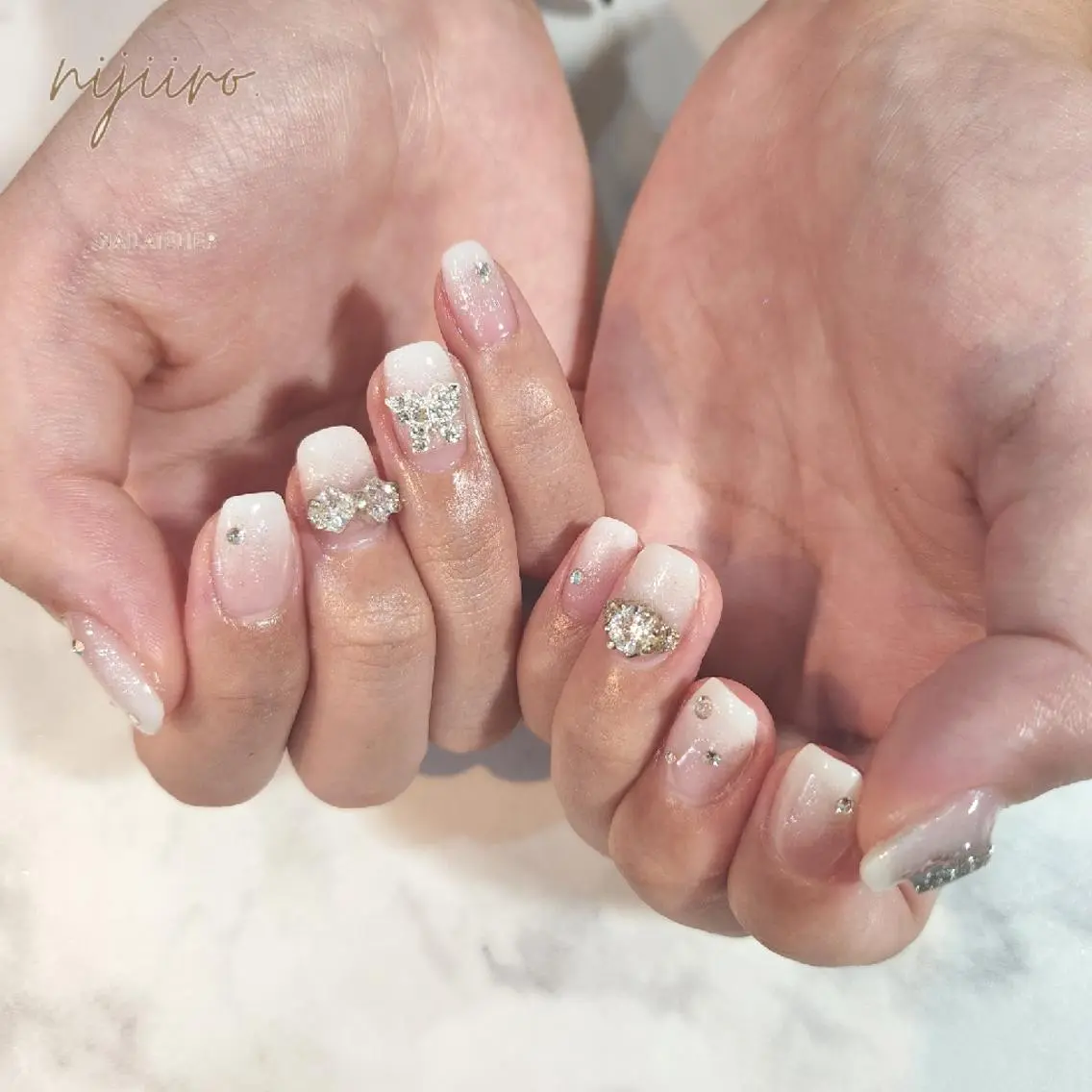 ネイル グラデーション ハンドネイル nijiiro🌈 サトウのネイルデザイン