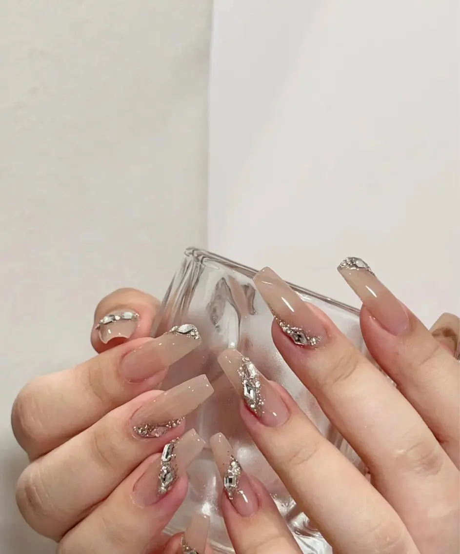ネイル More Glam渋谷店のネイルデザイン
