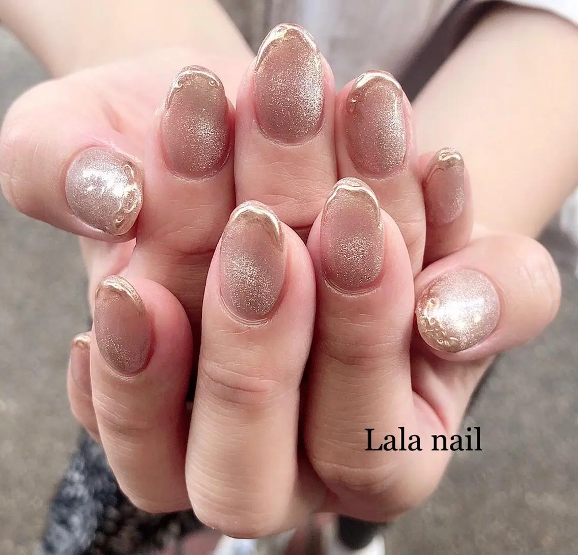ネイル ブラウン マグネットネイル ミラーネイル ニュアンスネイル 冬ネイル Lala nailのネイルデザイン