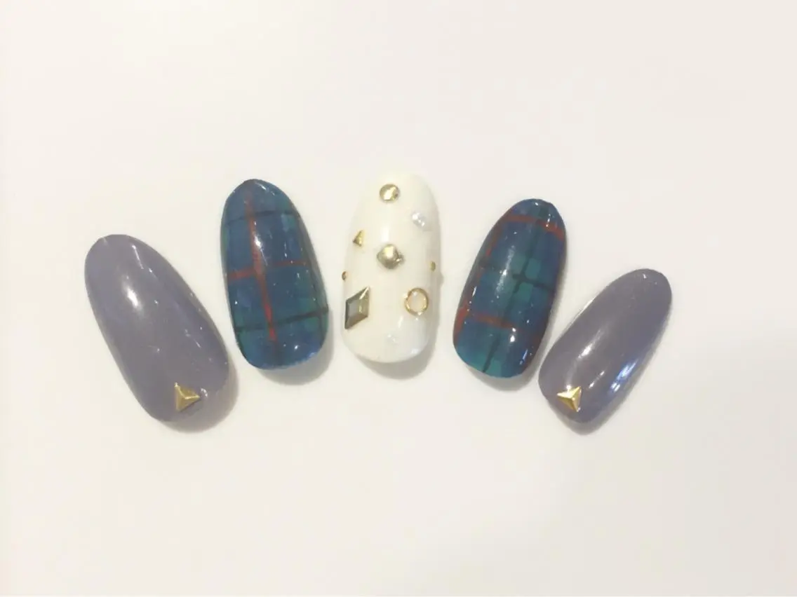 ヘアアレンジ ネイル 冬ネイル TRAM-nail moriizumiのネイルデザイン