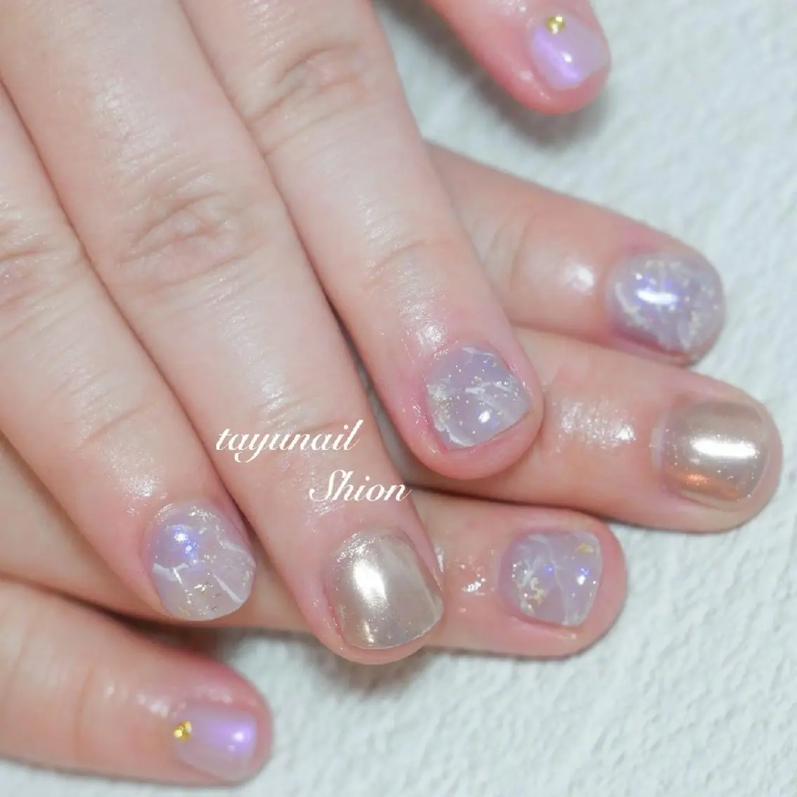 ネイル アートネイル ブルー ジェルネイル ゴールド ニュアンスネイル ネイルサロン 【たゆnail】のネイルデザイン