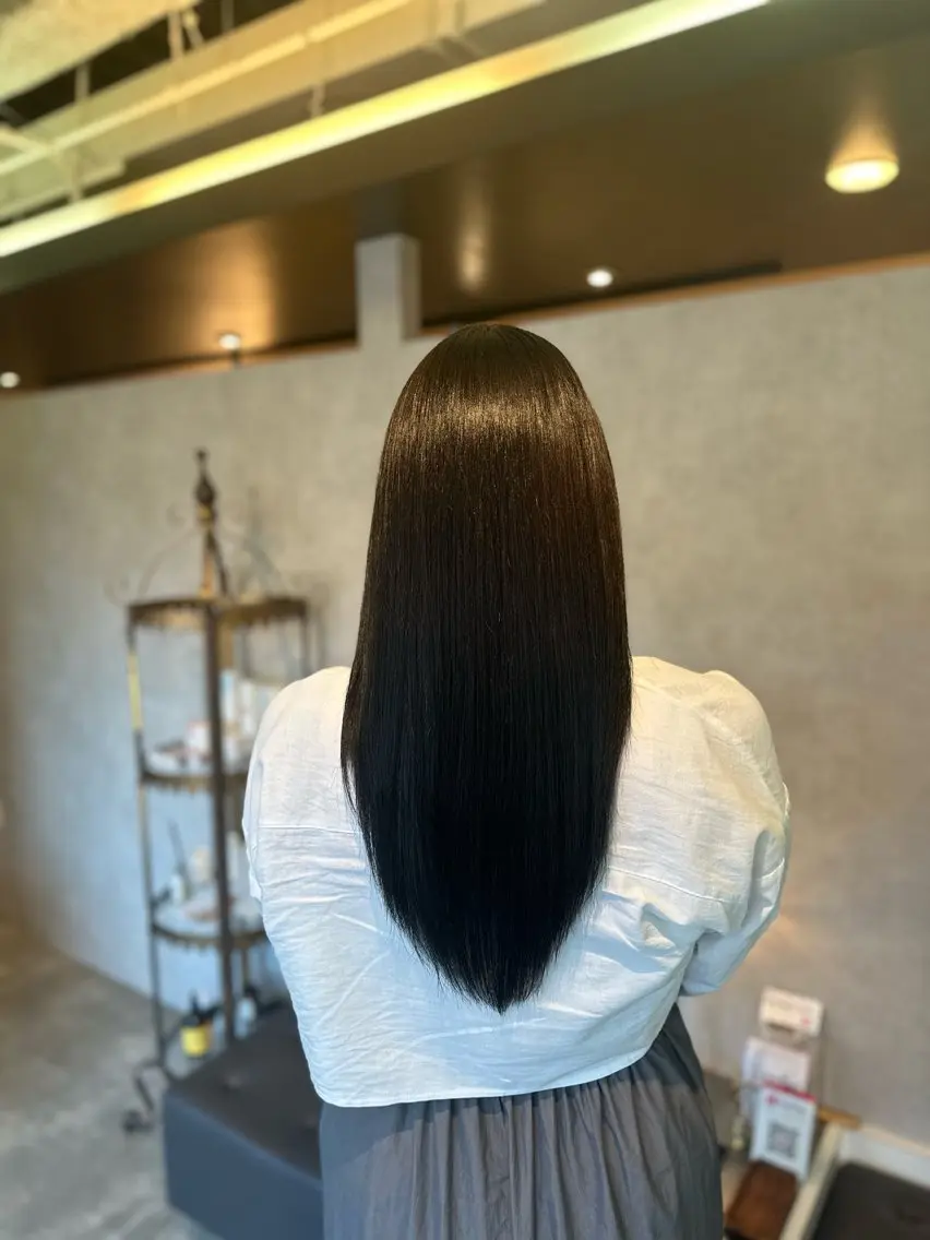 ロング カット ヘアカラー 縮毛矯正 トリートメント uhiyama shotarouのヘアスタイル