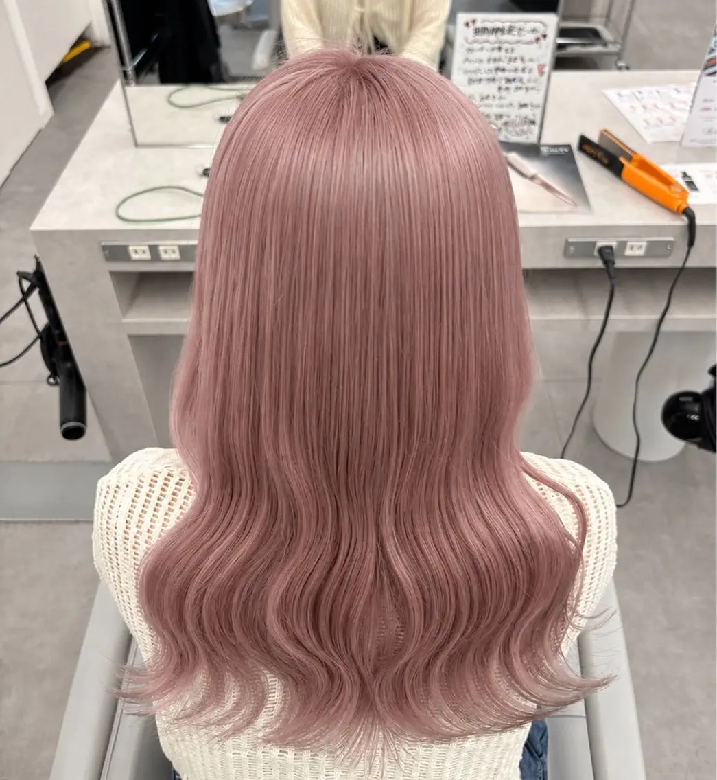 ロング カラー ヘアカラー ブリーチ/ハイトーン 🤍そな🤍のヘアスタイル