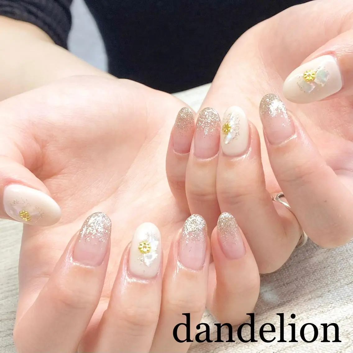 ネイル ハンドネイル ハンドケア dandelion ダンデライオンのネイルデザイン