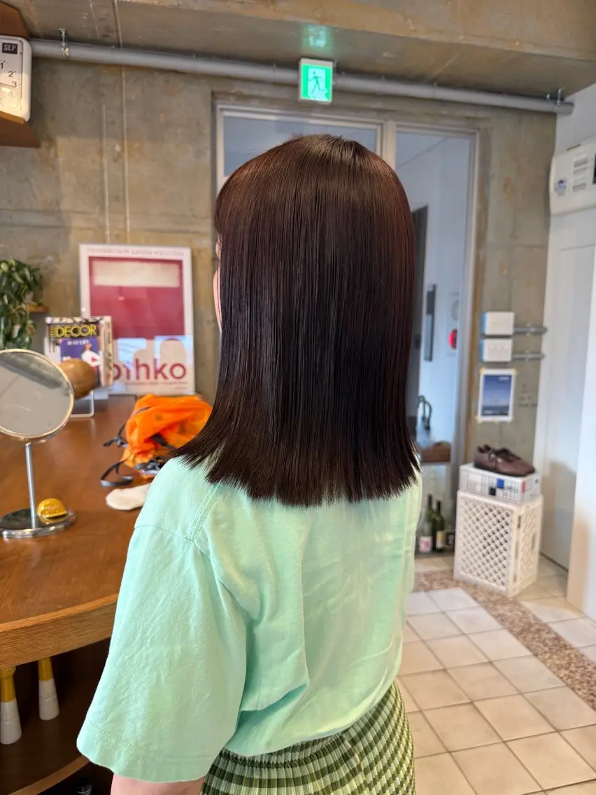 ミディアム カラー ヘアカラー ウチミズ サヤカのヘアスタイル