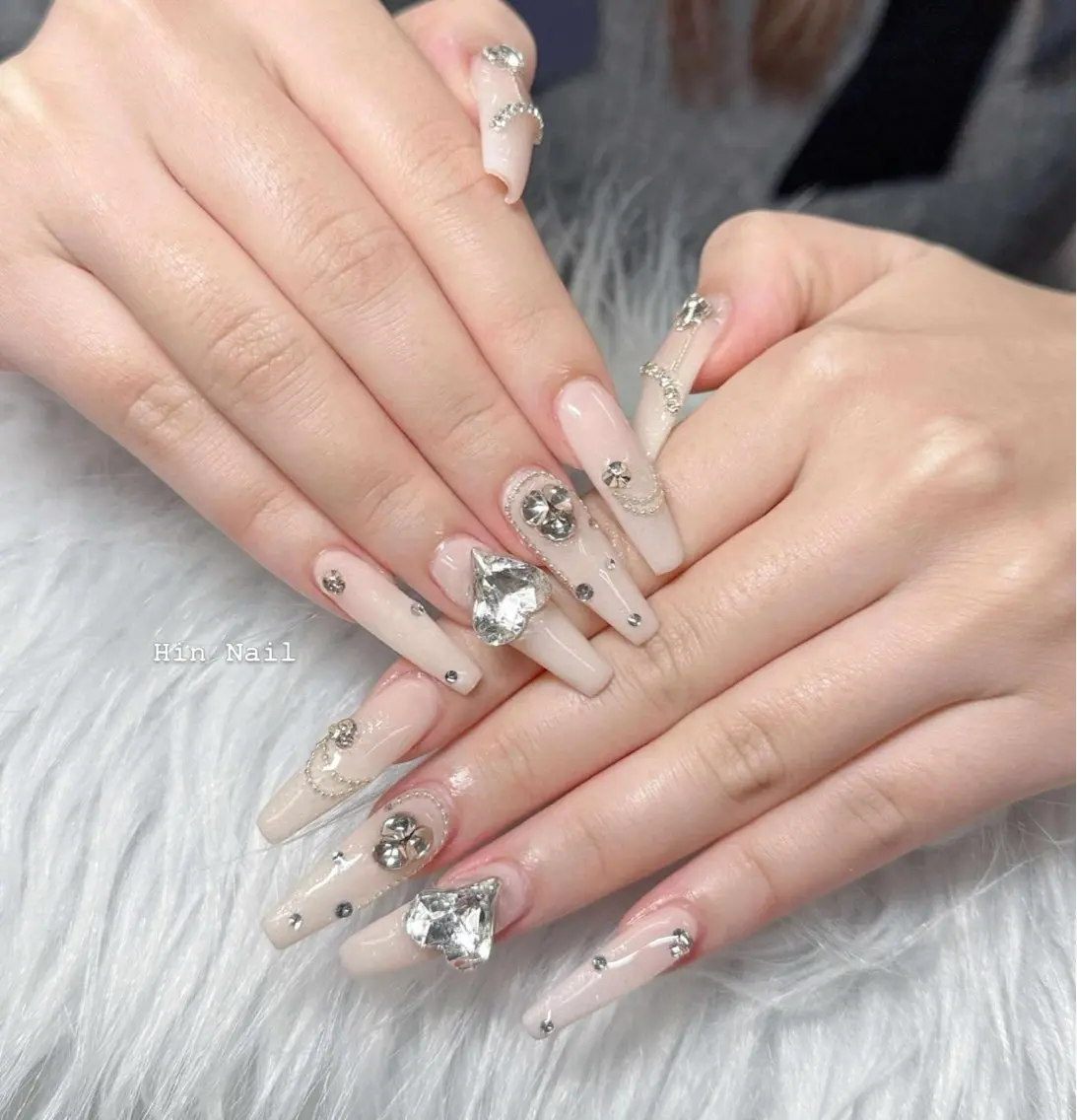 ネイル ハンドネイル HIN NAILのネイルデザイン