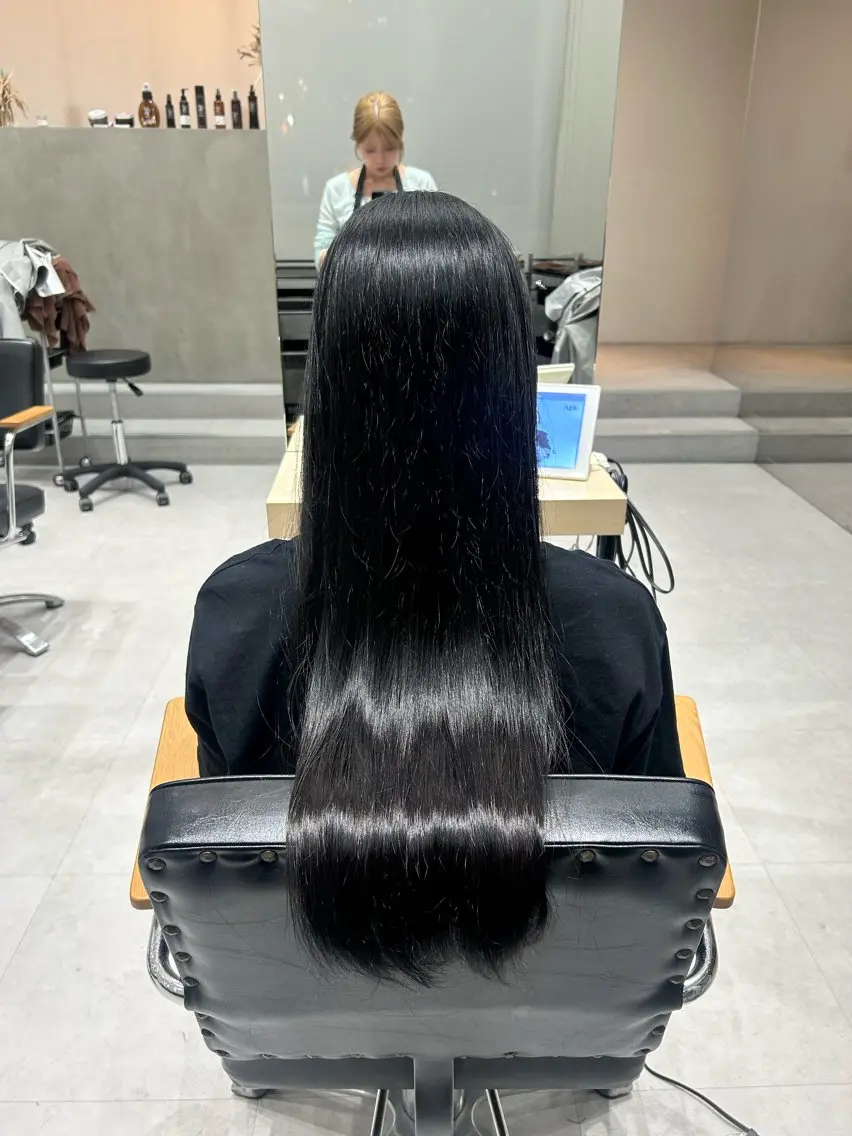 ロング カラー 透明感カラー ヘアカラー み さ☘️ ／ SOYON 栄のヘアスタイル