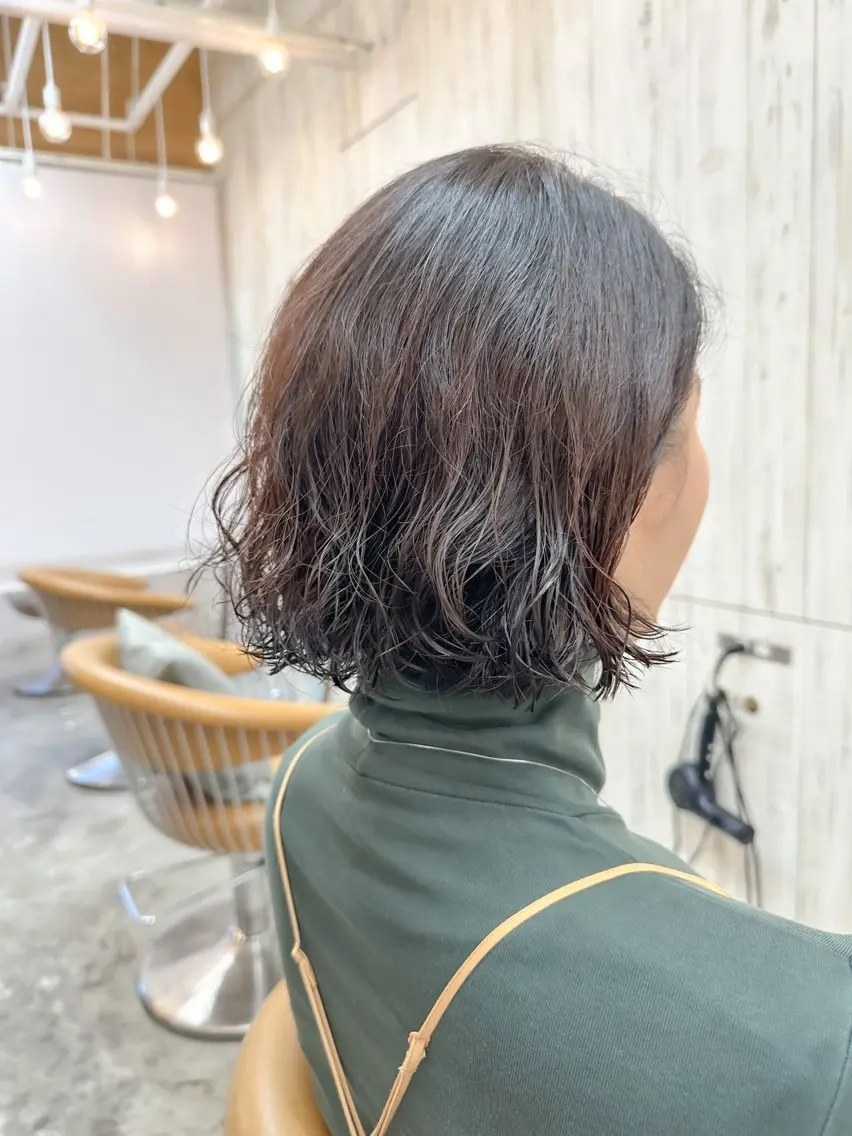ミディアム パーマ ミディアムパーマ ボブ カット パーマ トリートメント 巻ける縮毛矯正✨ ボブ/ショートともきのヘアスタイル