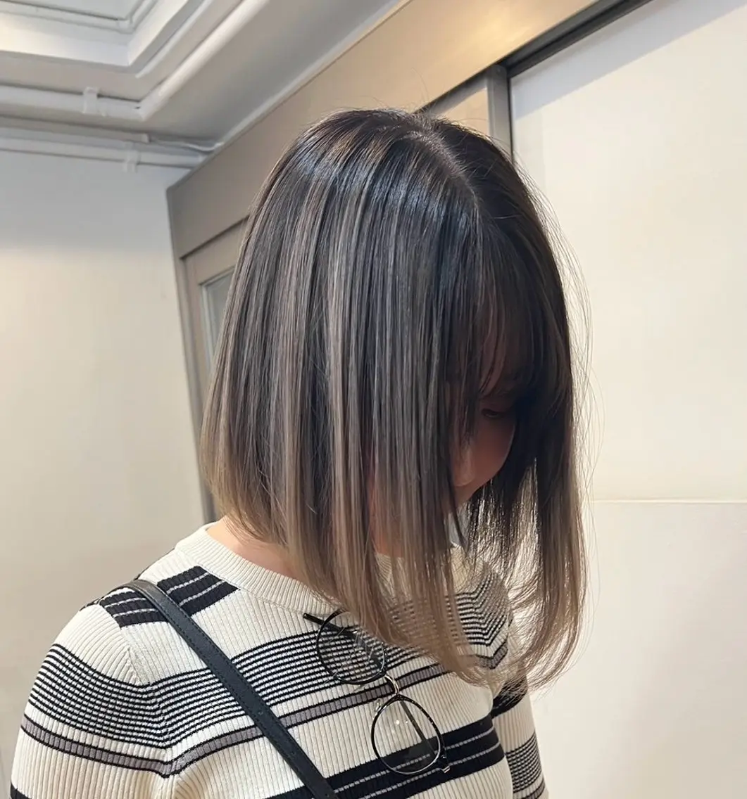 ショート カラー バレイヤージュ ベージュカラー レイヤーカット 指名数No.1 /NAOYAのヘアスタイル