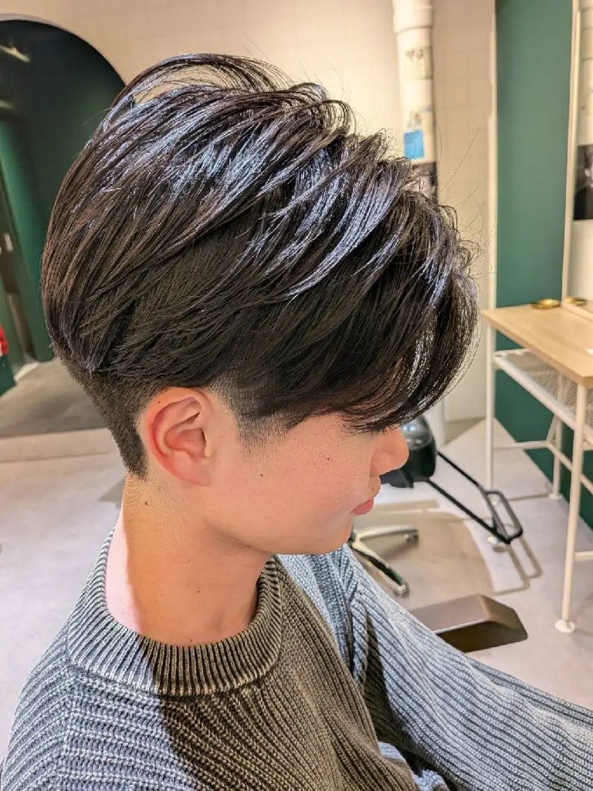 ショート メンズ 𡈽屋 一孔のヘアスタイル