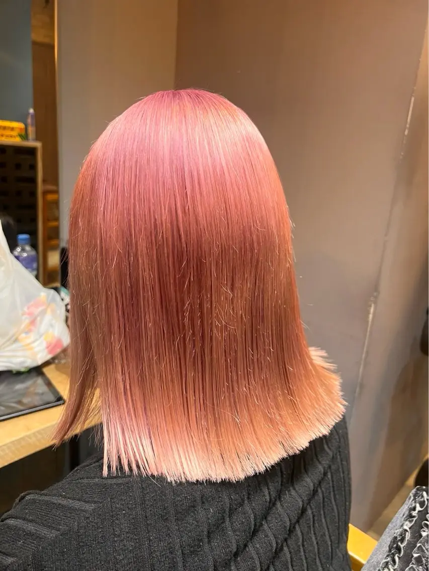 ミディアム 園田 彩音のヘアスタイル
