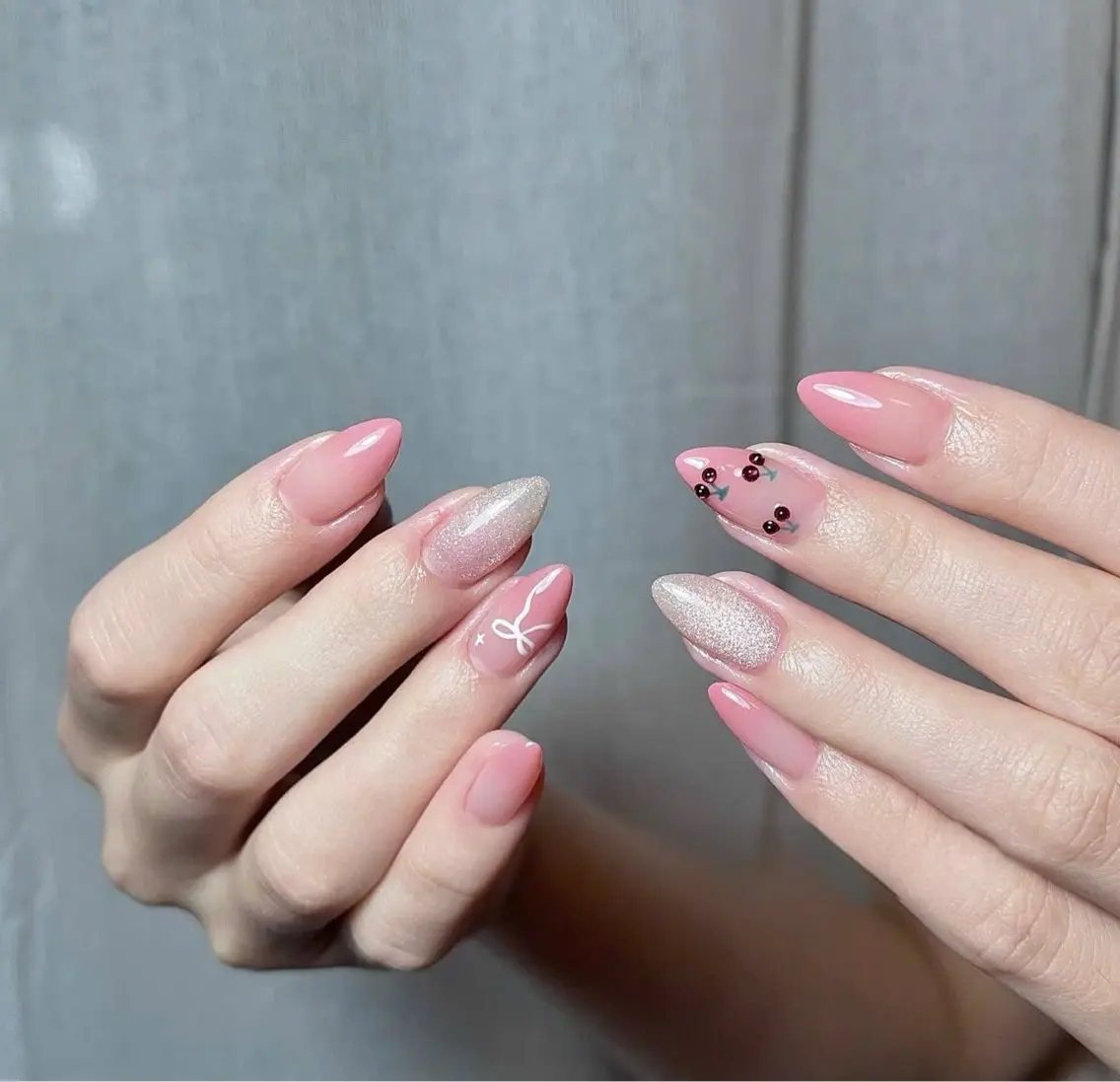 ネイル フレンチネイル キラキラネイル マグネットネイル ミラーネイル ニュアンスネイル ハンドネイル Tira Nailのネイルデザイン