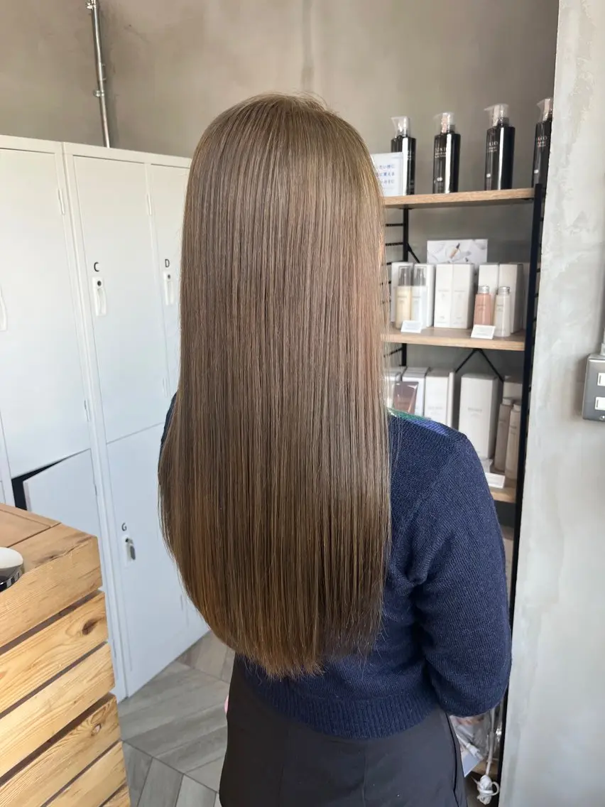 カラー ベージュカラー オリーブベージュ 田中 萌のヘアスタイル