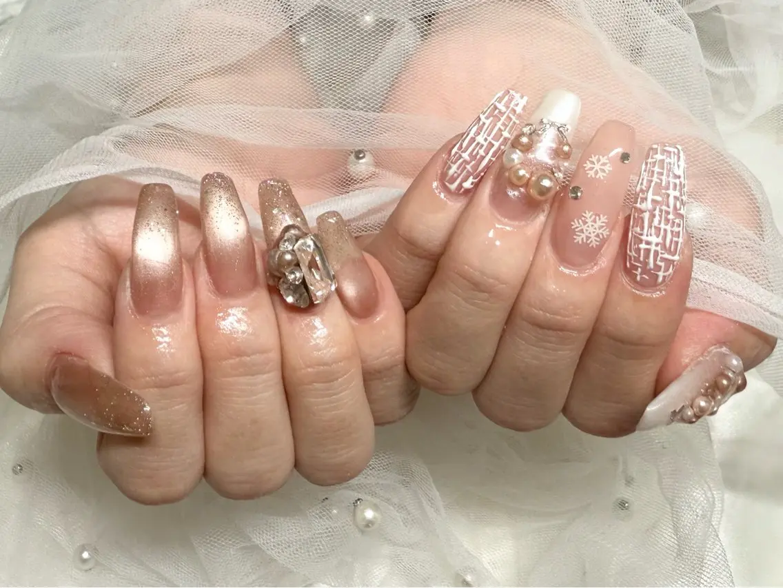 ネイル ハンドネイル Roi〈ロワ〉 Minakoのネイルデザイン