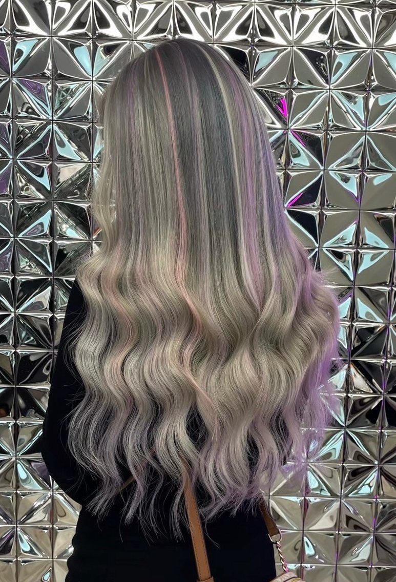ロング カラー グラデーションカラー ハイライトカラー ハイトーンカラー ピンクカラー パープルカラー Lovestasy 京都河原町店のヘアスタイル