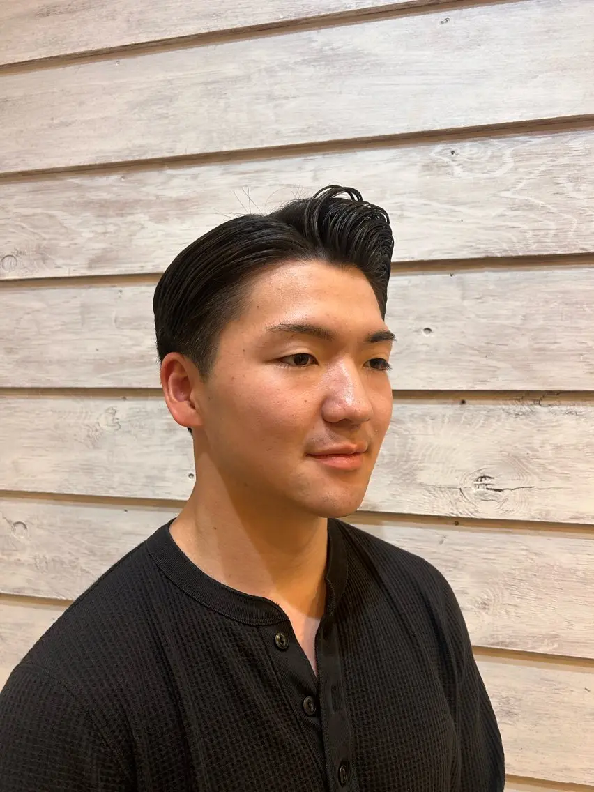 ミディアム 大和 雪村のヘアスタイル